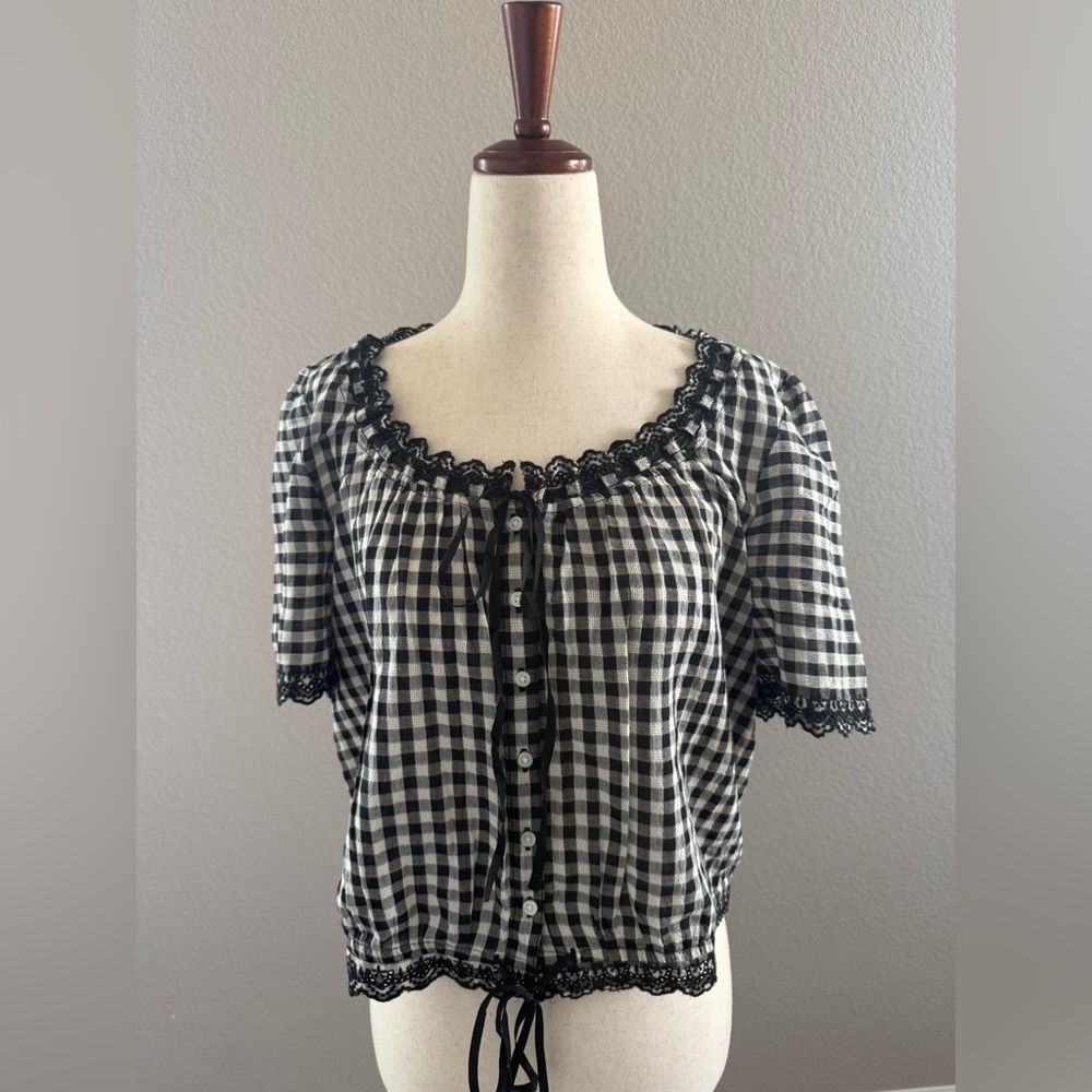 NWOT American Eagle Outfitters Black and White Checkered Gingham Blouse